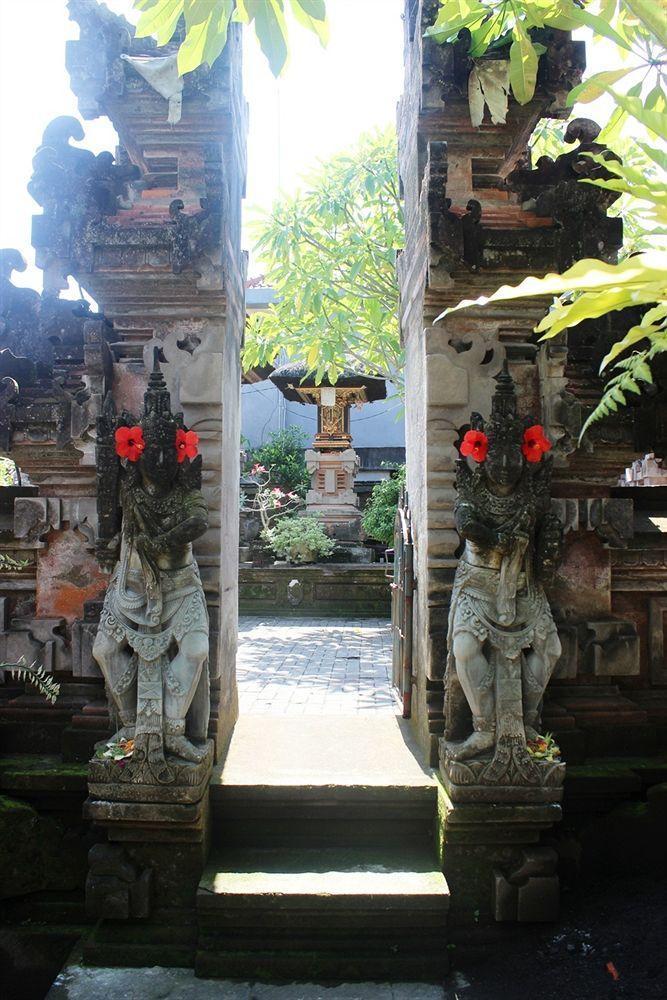 Bed and Breakfast Sadru House à Ubud Extérieur photo