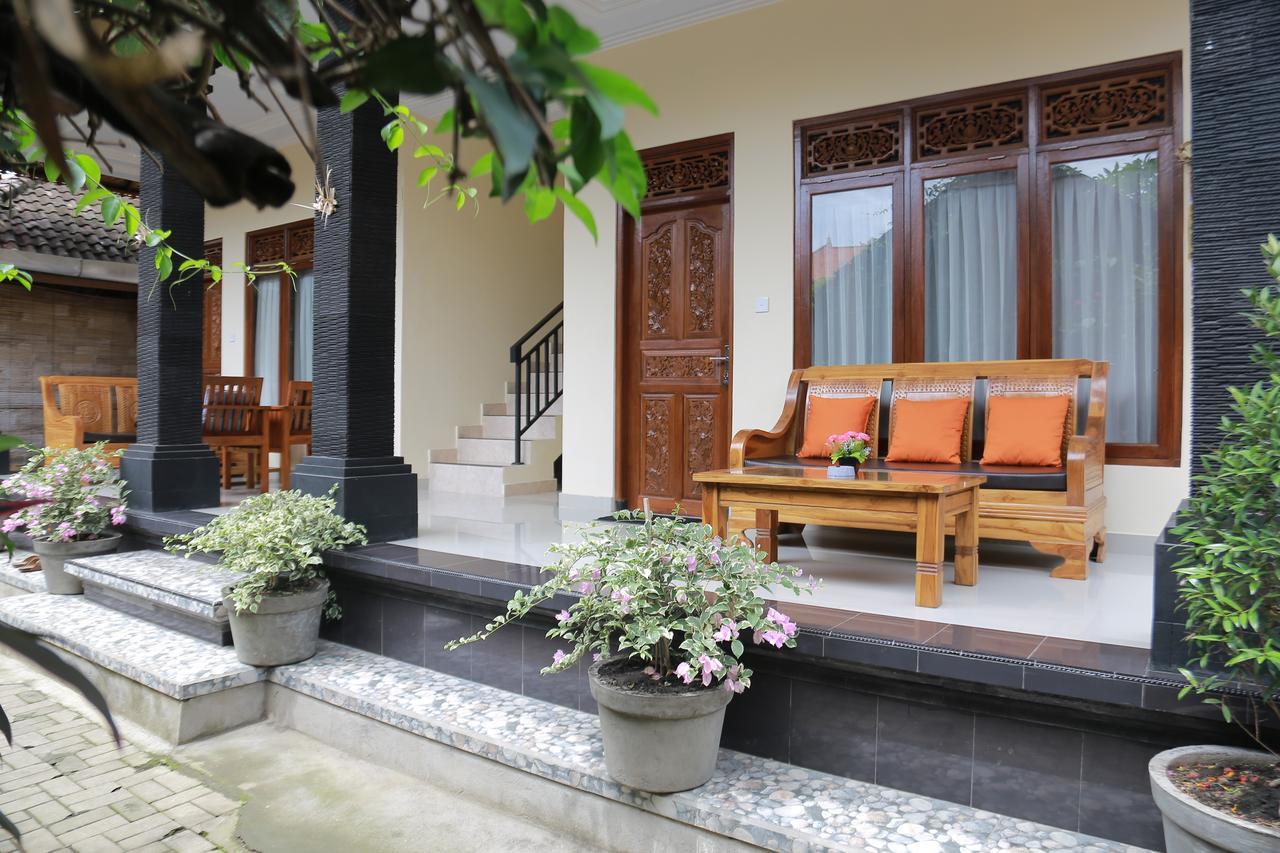 Bed and Breakfast Sadru House à Ubud Extérieur photo